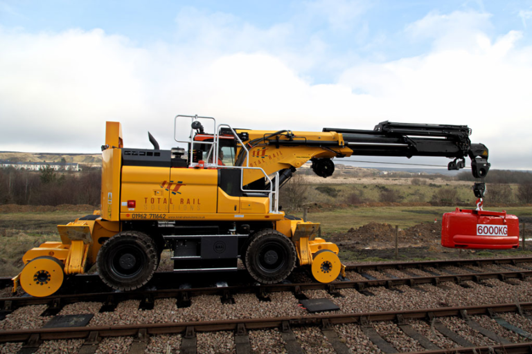 Road Rail Cranes G.O.S Tool & Engineering Services Ltd