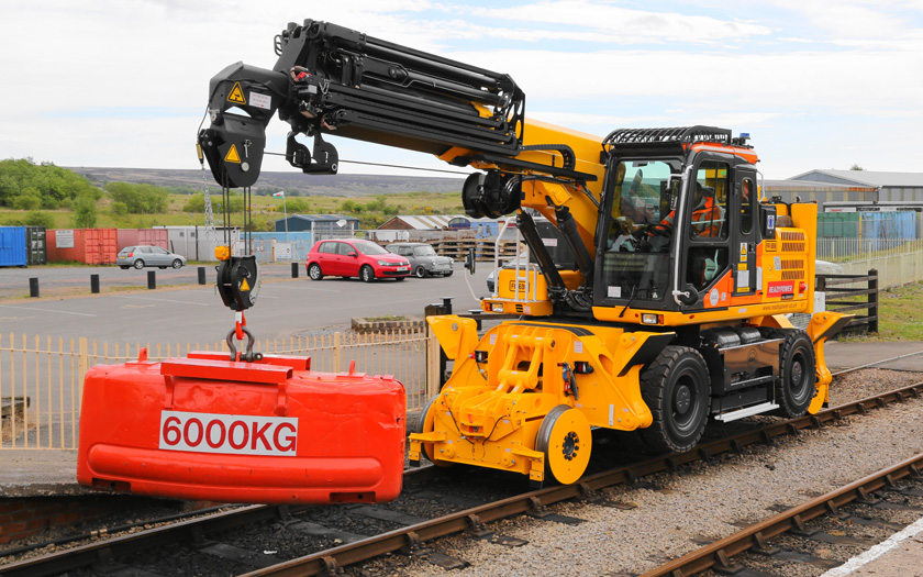 Road Rail Cranes G.O.S Tool & Engineering Services Ltd